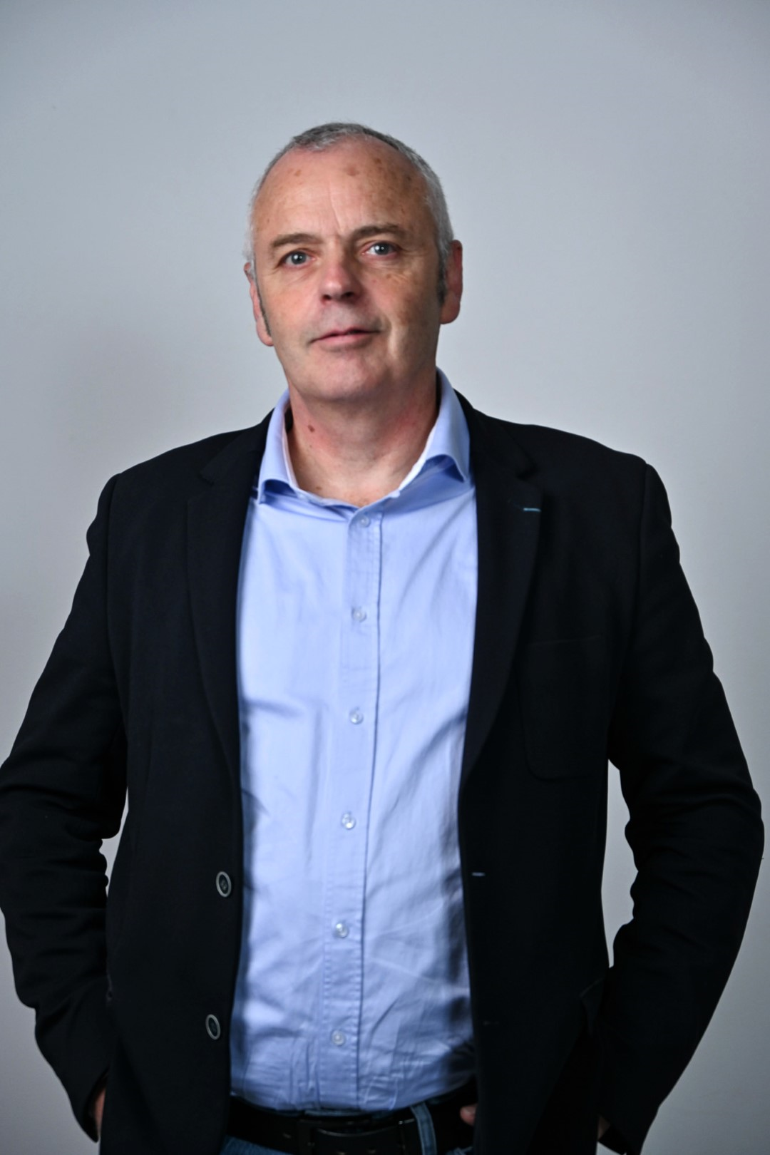 <div class="text_to_html">Stéphane LE FLOCH</div>