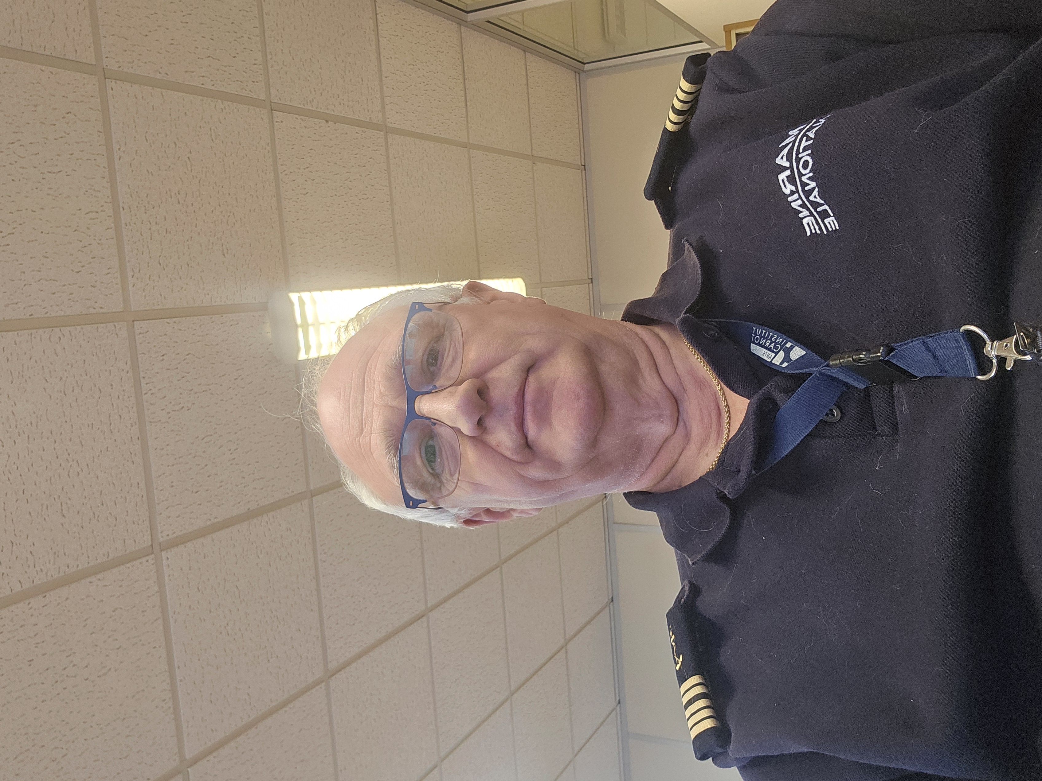 <div class="text_to_html">Jean-Yves BILLARD, Marine nationale</div>