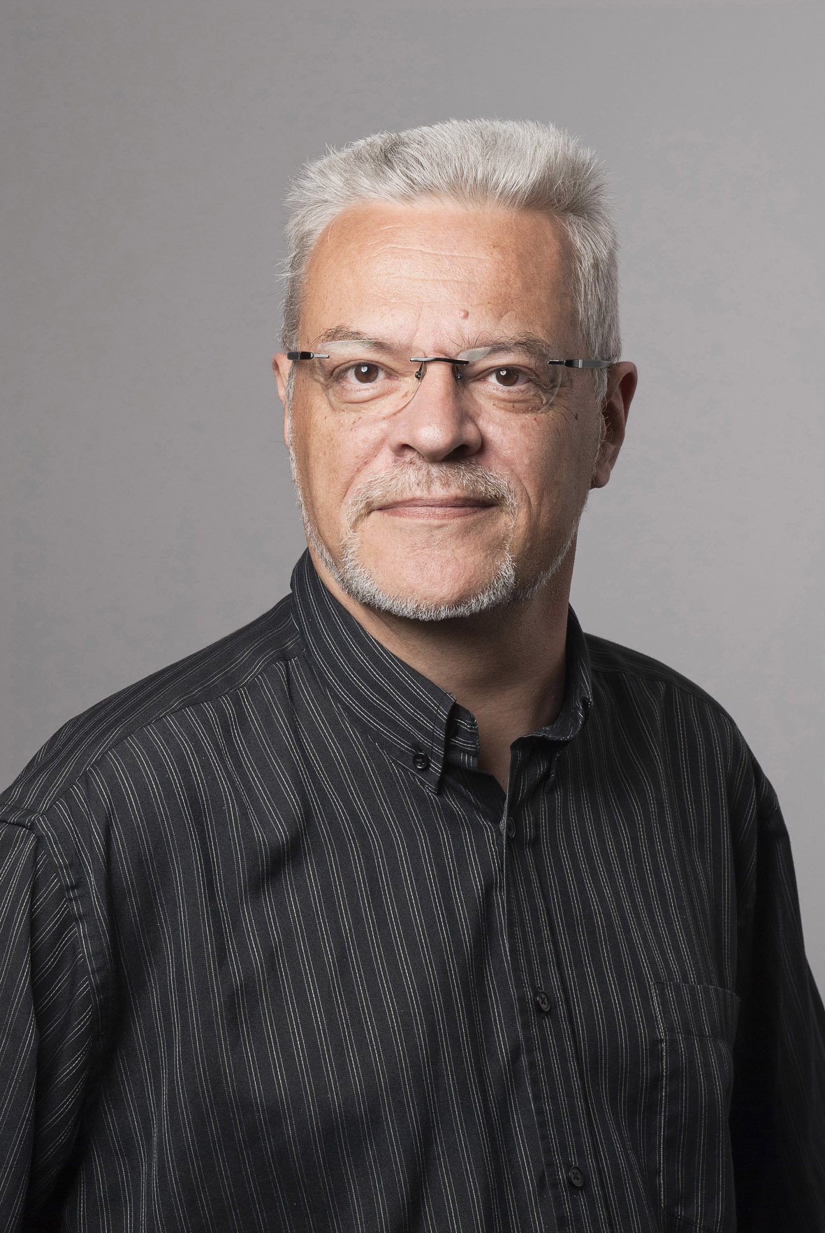<div class="text_to_html">COURCIER Jean Paul, VEOLIA Eau france</div>